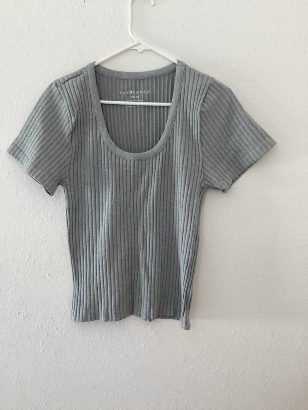 eye candy Ribbed Scoop-Neck Short Sleeve Top - Light Gray